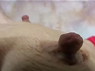 முதிர்ந்த இளம் மகள் உறிஞ்சும்